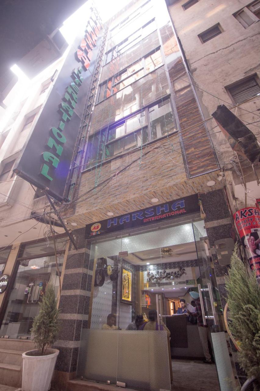Hotel Harsha International Neu-Delhi Exterior foto