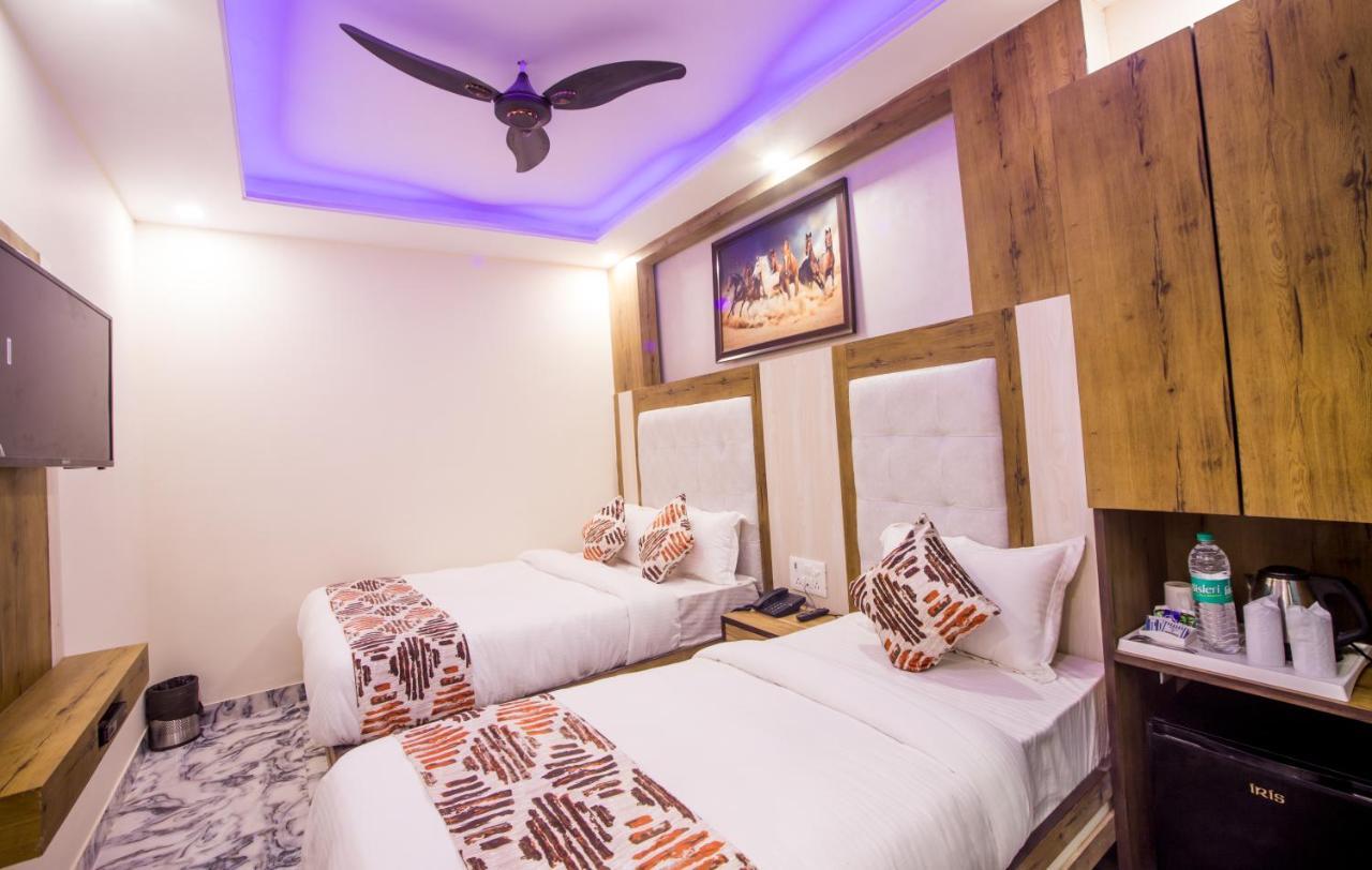 Hotel Harsha International Neu-Delhi Exterior foto