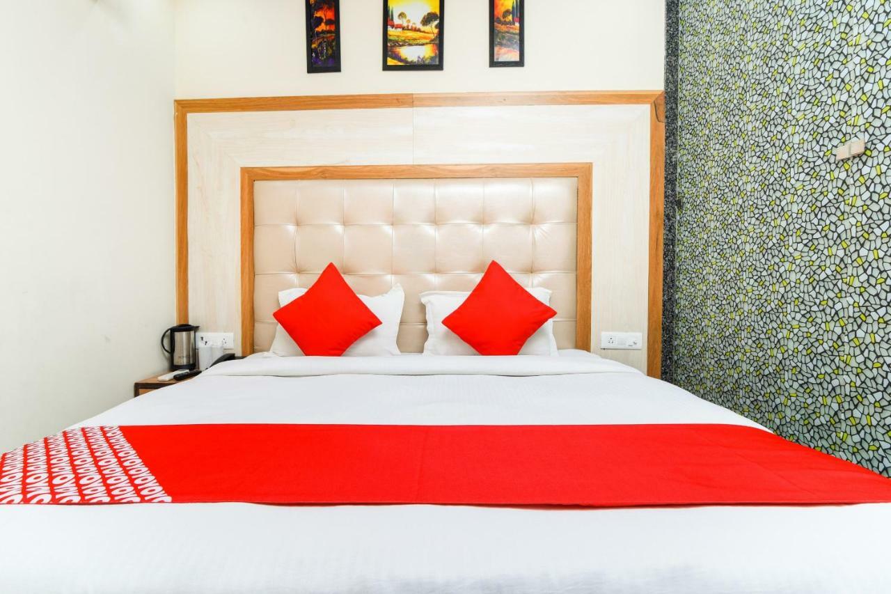 Hotel Harsha International Neu-Delhi Exterior foto